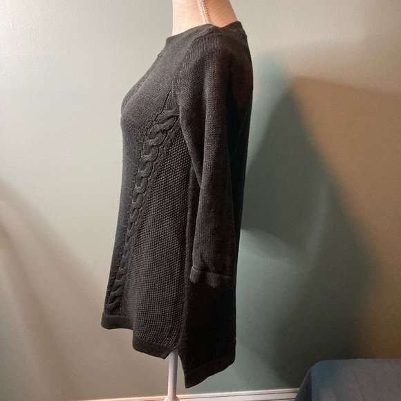 Design History 
M-Gray Sweater - Picture 3 of 5